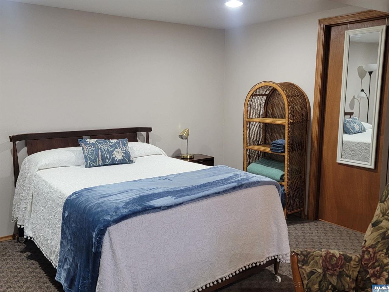 E 6th Ave - Photo 7 of 11