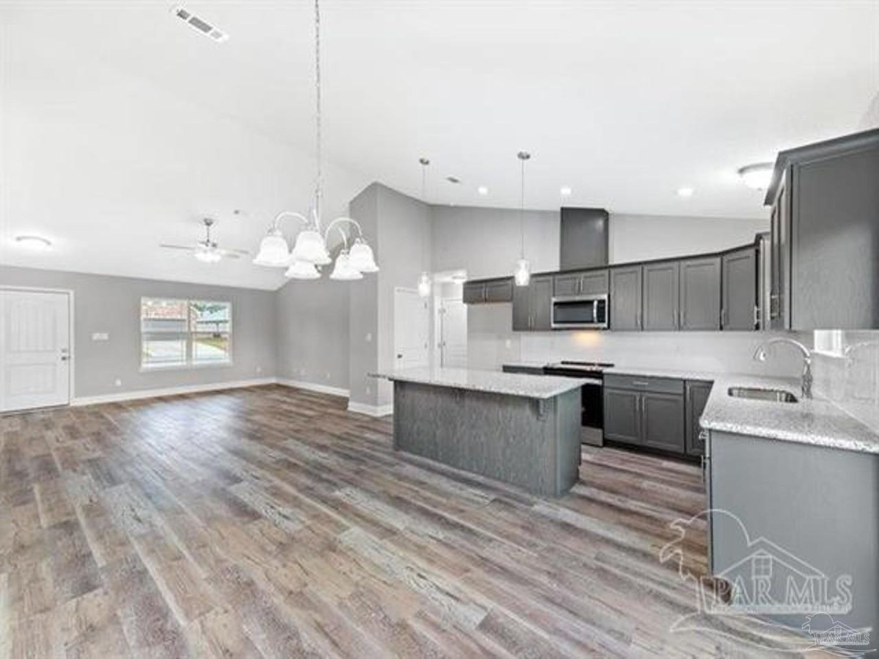 1454 Windy Ln - Photo 3 of 6