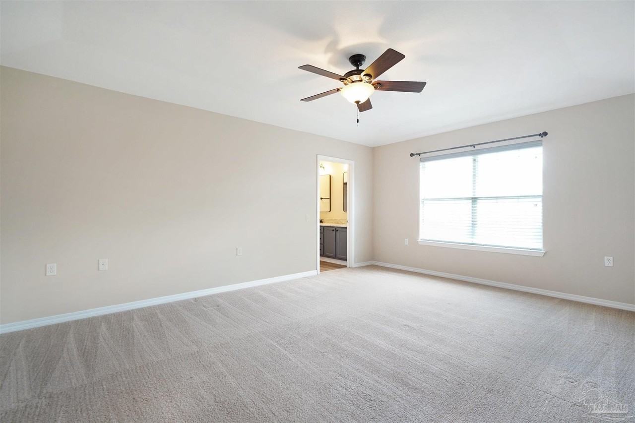 8932 Abbington Dr - Photo 7 of 18