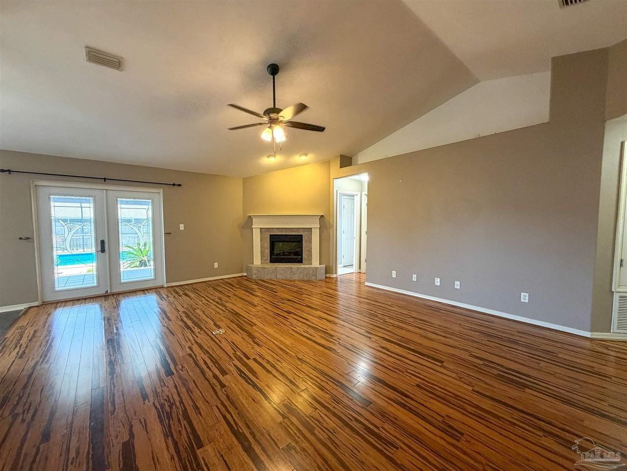 3977 High Bridge Dr - Photo 4 of 44