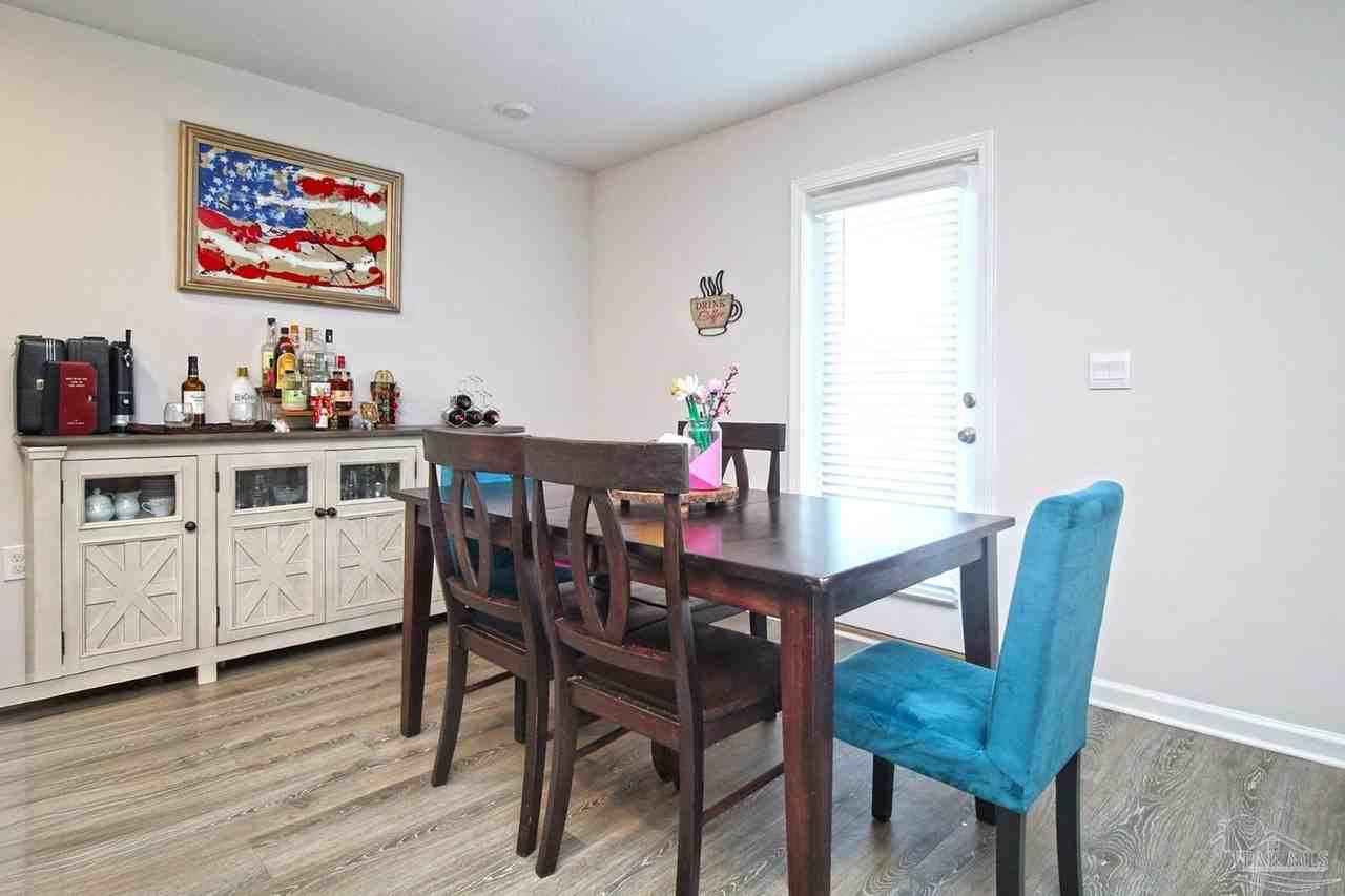 6376 Burrow Ln - Photo 6 of 16