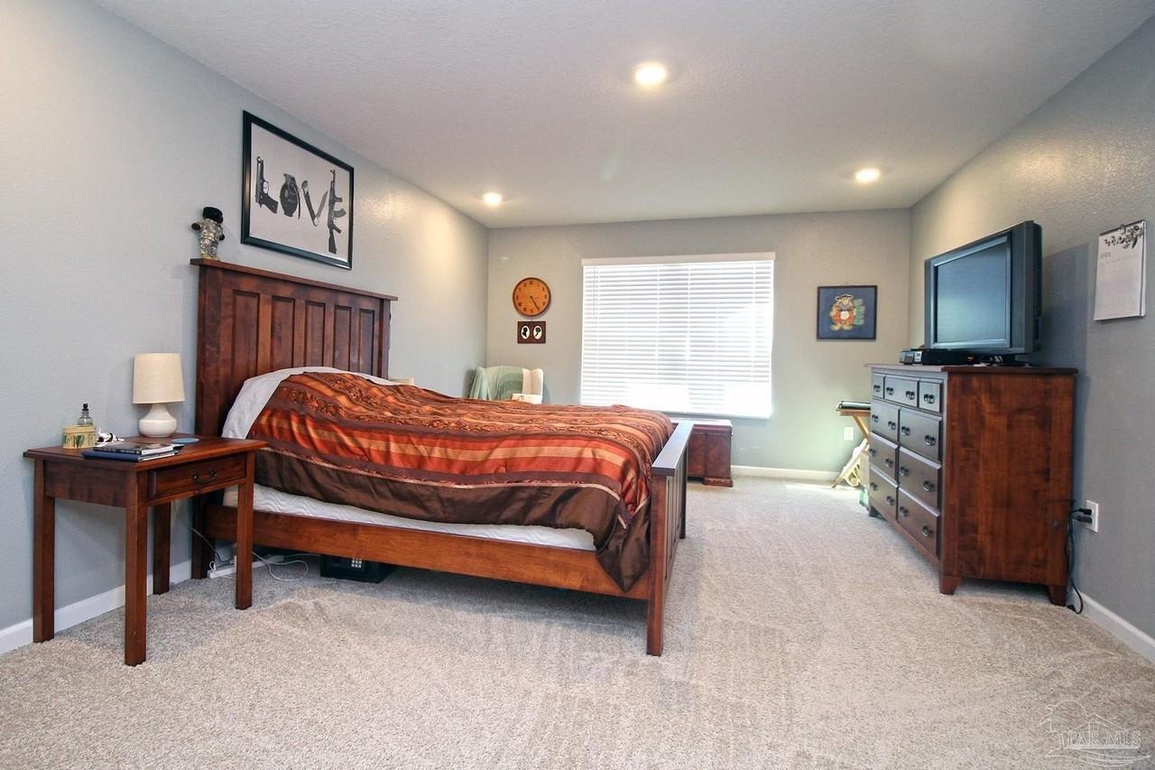 6376 Burrow Ln - Photo 7 of 16