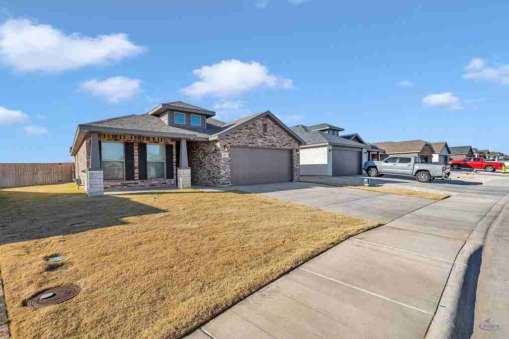 5811 Briscoe Rd - Photo 2 of 41