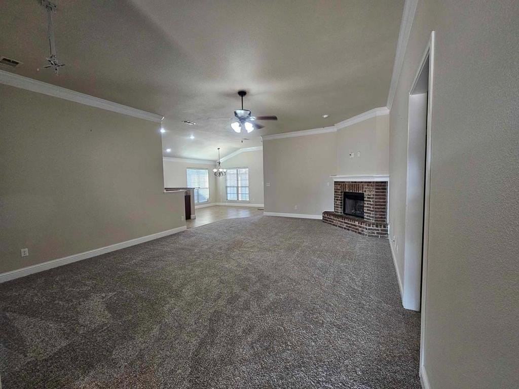 300 Koufax Ct - Photo 5 of 21