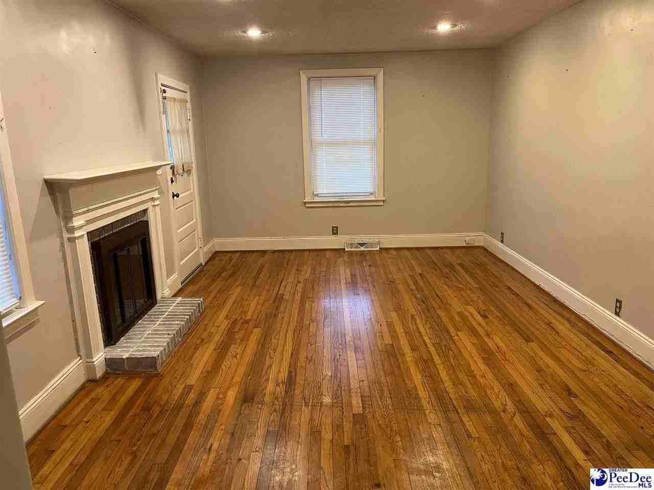 1008 W Cedar St - Photo 2 of 11