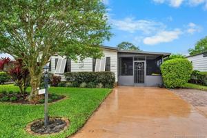 featured image of 7894 Se Saratoga Dr