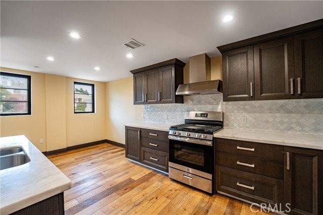 10523 Ashton Ave #202 - Photo 4 of 8