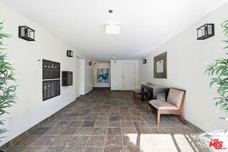 1842 Greenfield Ave #102 - Photo 2 of 8