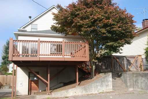 916 E Temperance St - Photo 3 of 21