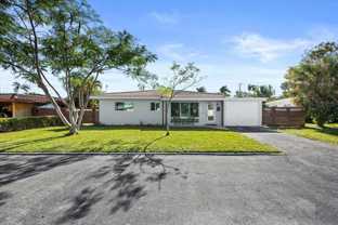 414 Ne 26th Ter - Photo 1 of 1