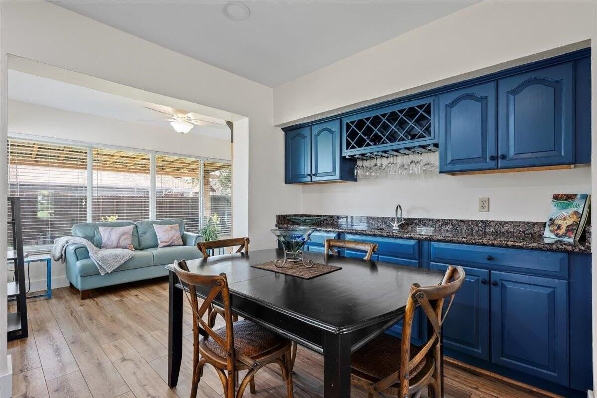 414 Ne 26th Ter - Photo 6 of 27