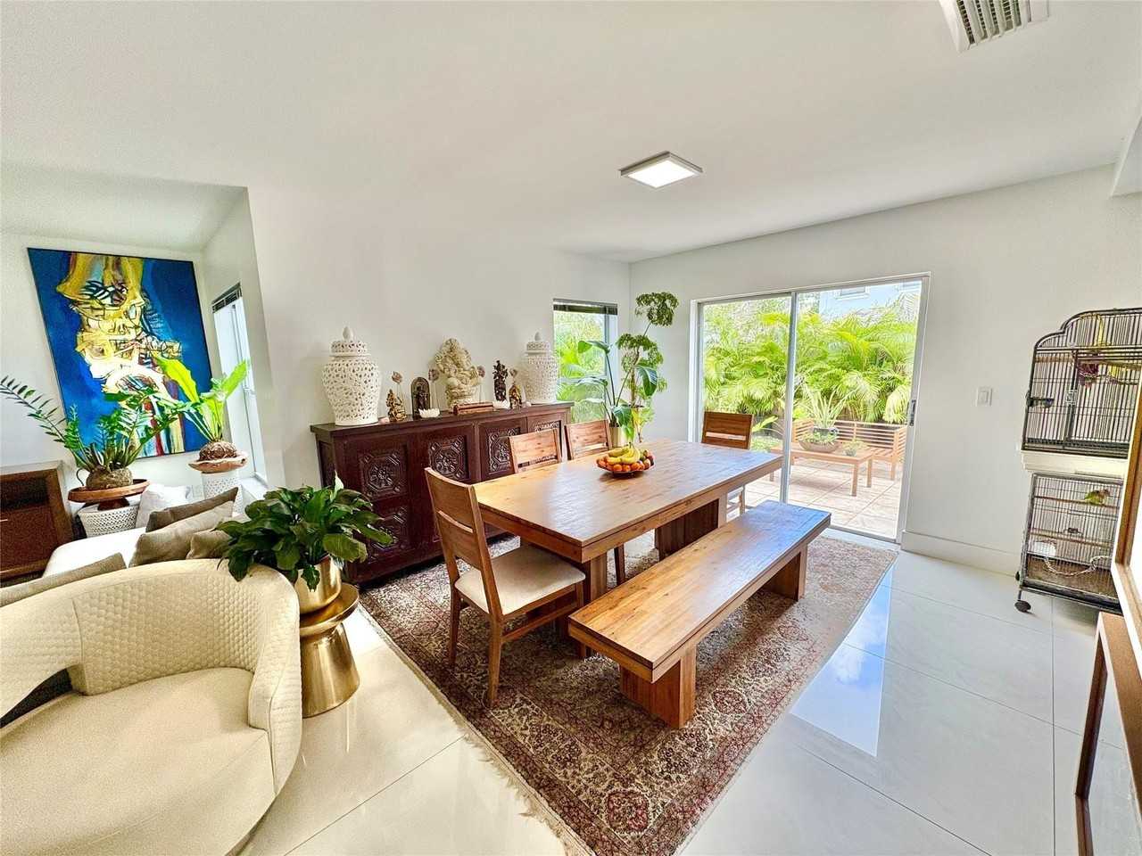 4832 Grapevine Way - Photo 3 of 22