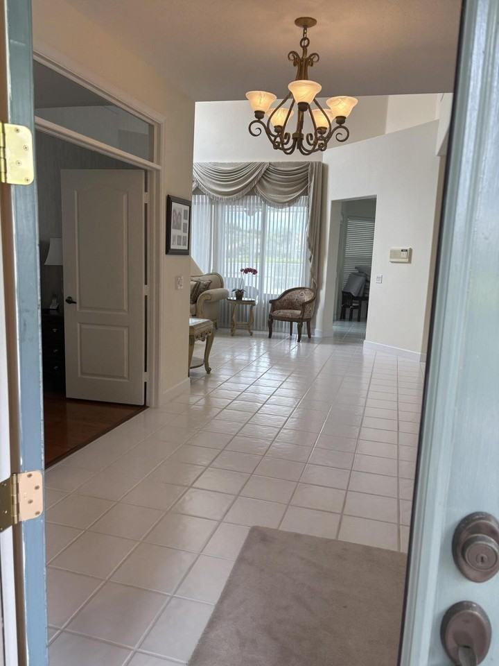 927 Augusta Pointe Dr - Photo 5 of 50