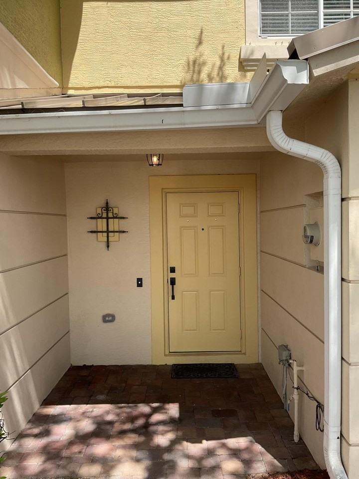 5269 Se Jennings Ln - Photo 4 of 34