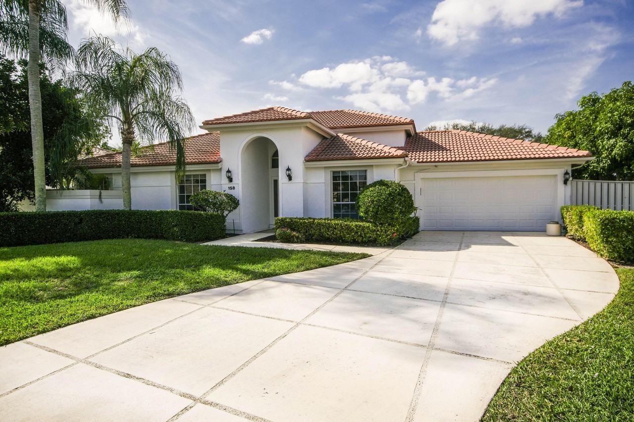 158 Eagleton Ct - Photo 2 of 36