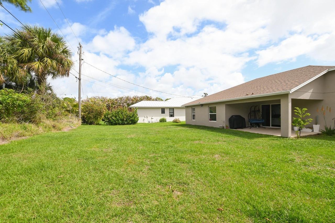 3110 Sw Curcuma St - Photo 5 of 22