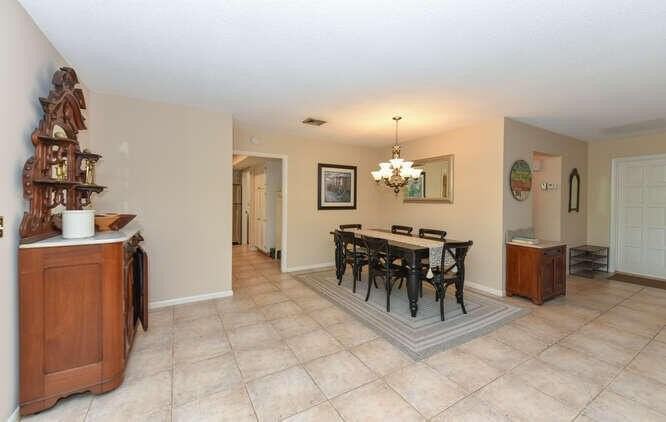 493 Forestview Dr - Photo 7 of 28