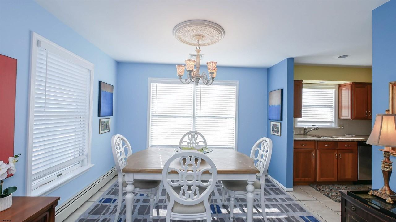10 N Adams Ave - Photo 4 of 19
