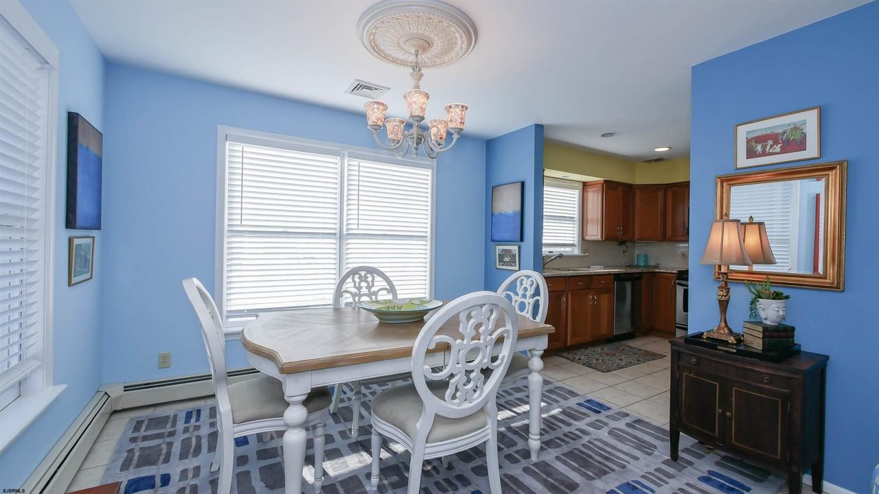 10 N Adams Ave - Photo 5 of 19