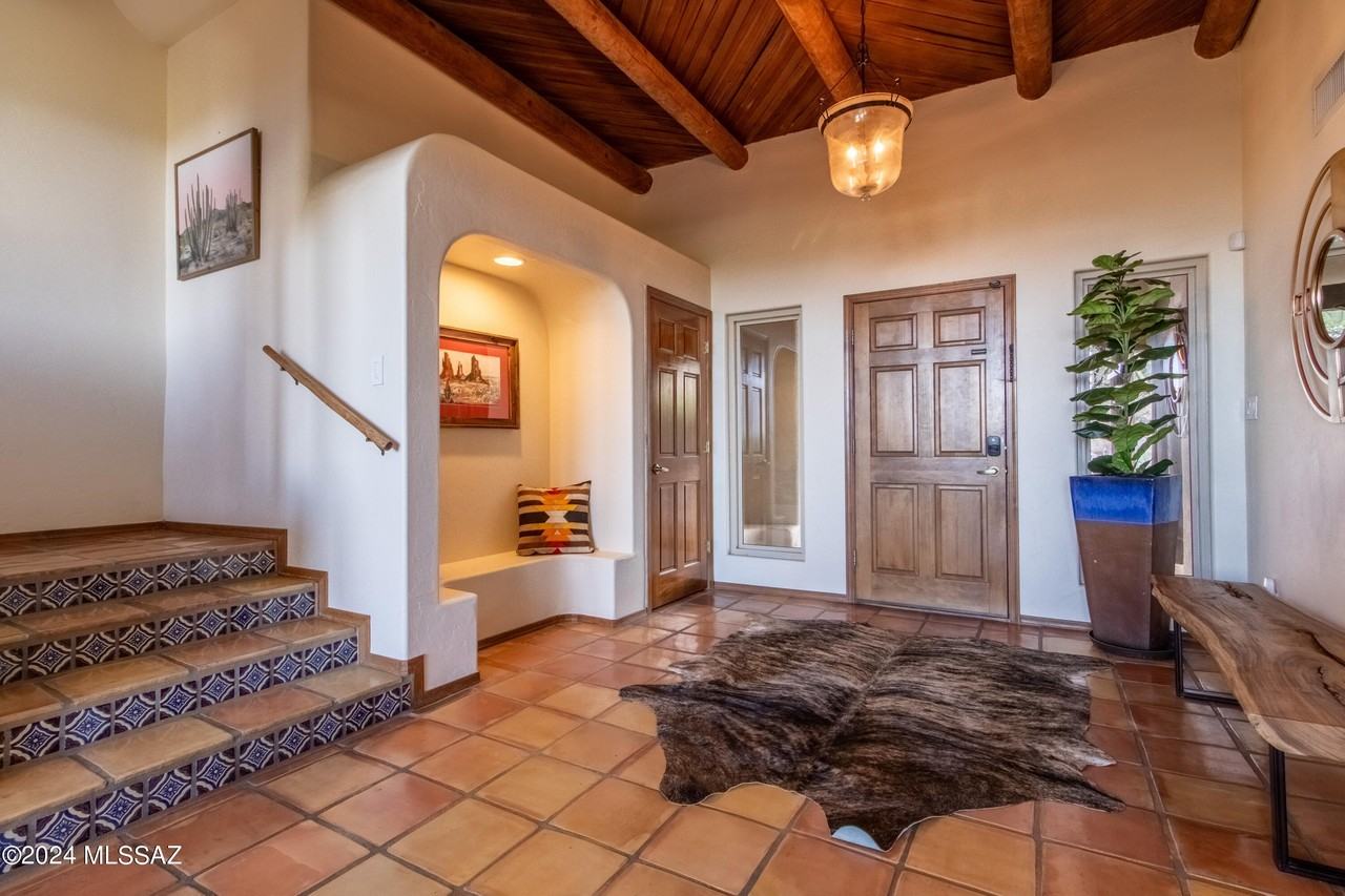 6269 N Paseo Valdear - Photo 6 of 50