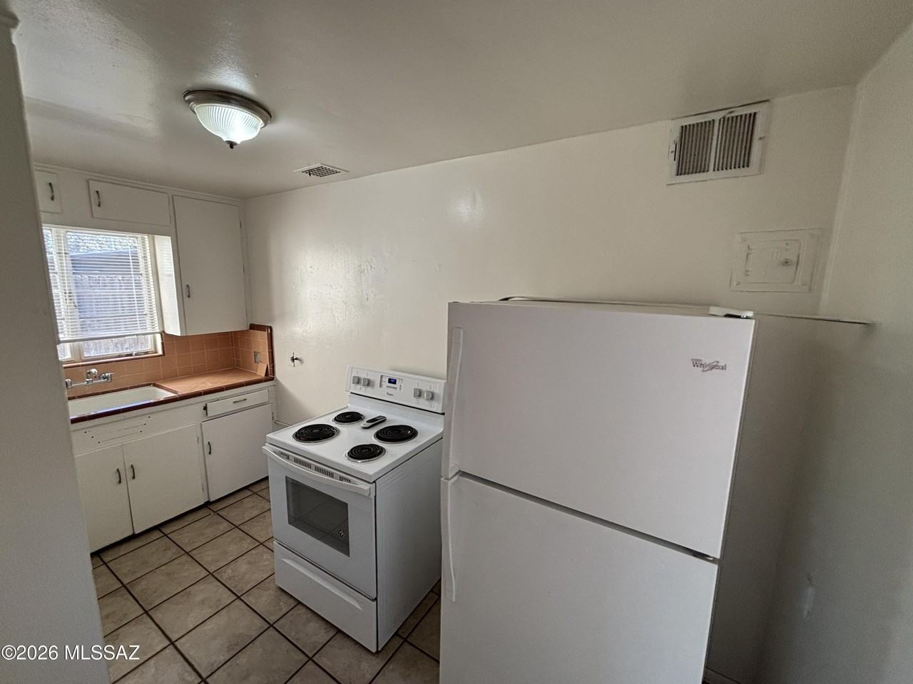 3009 E La Madera Dr - Photo 5 of 14