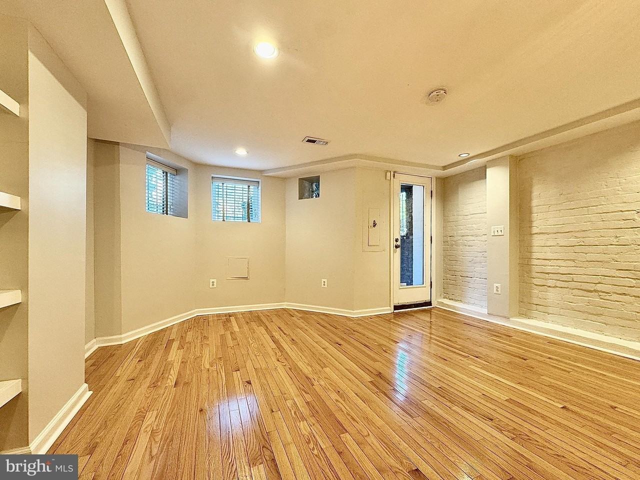 2017 13th St Nw #B - Photo 4 of 20