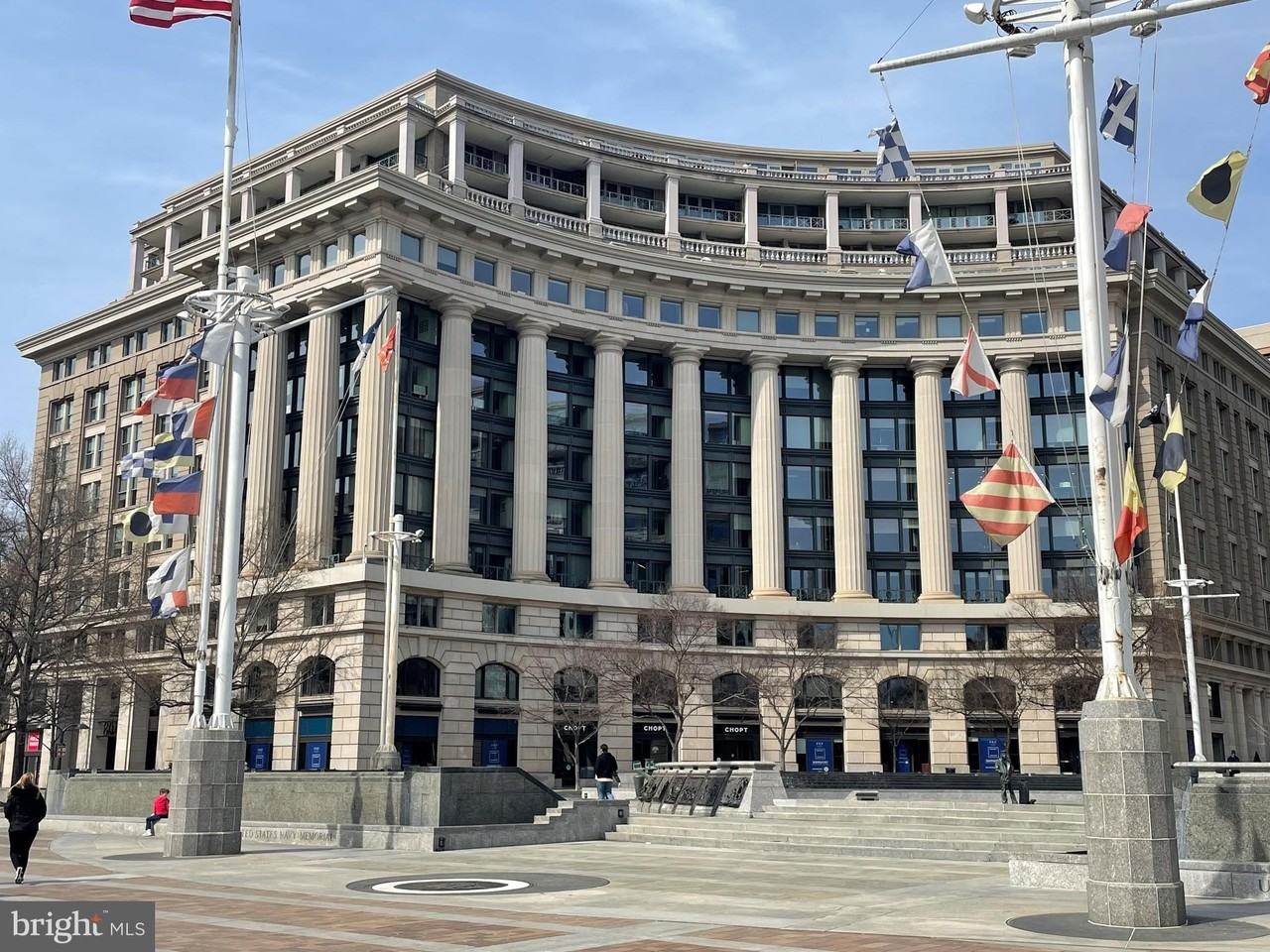 801 Pennsylvania Ave Nw Apt 1125 - Photo 2 of 34