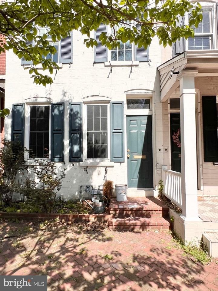 1507 N Rodney St - Photo 2 of 50