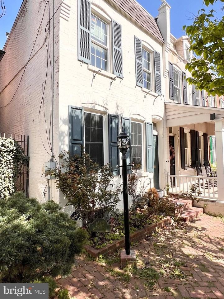 1507 N Rodney St - Photo 4 of 50