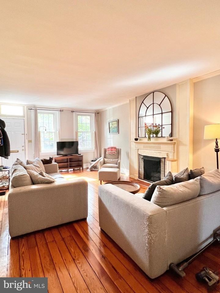 1507 N Rodney St - Photo 7 of 50