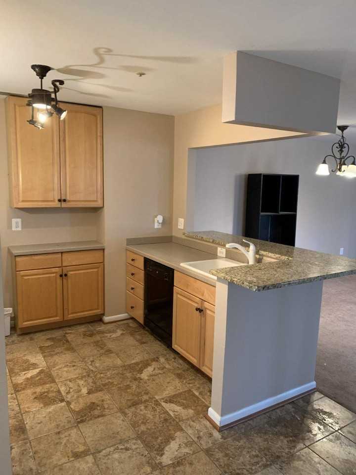 40 Hearthstone Ct Apt G - Photo 6 of 28