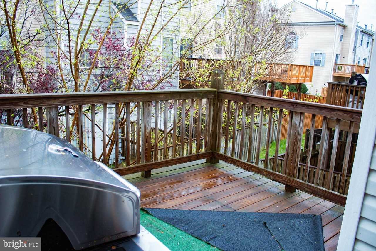 2095 Pawlet Dr - Photo 4 of 50