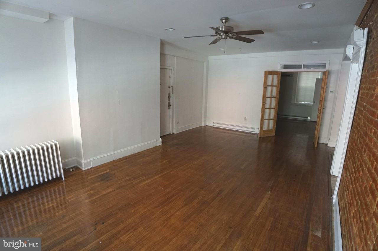 804 Cathedral St Apt 7 - Photo 3 of 22
