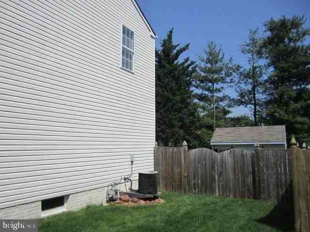 6802 Wythe Ct - Photo 4 of 20