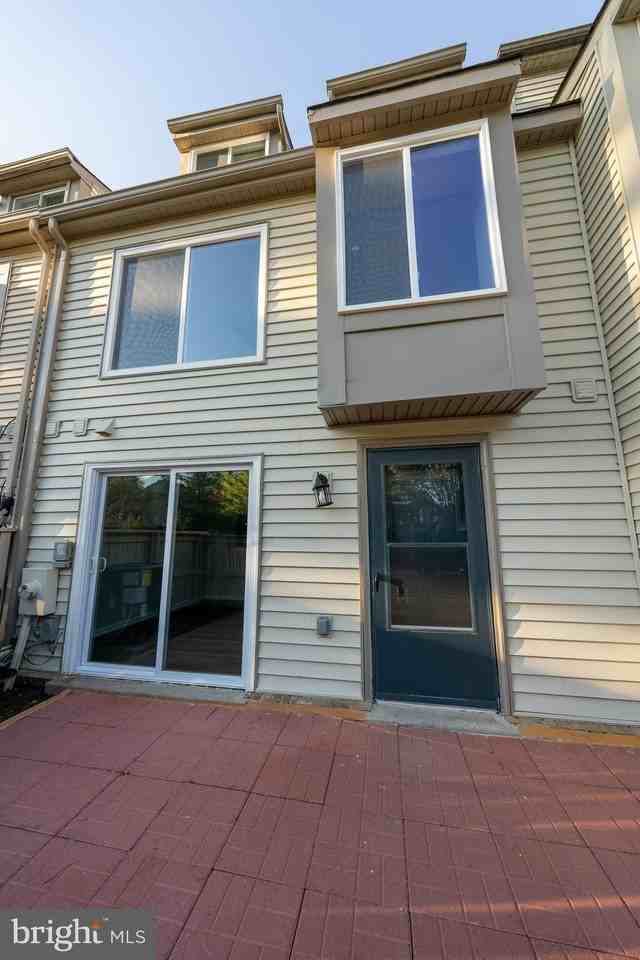 9377 Chadburn Pl - Photo 2 of 22