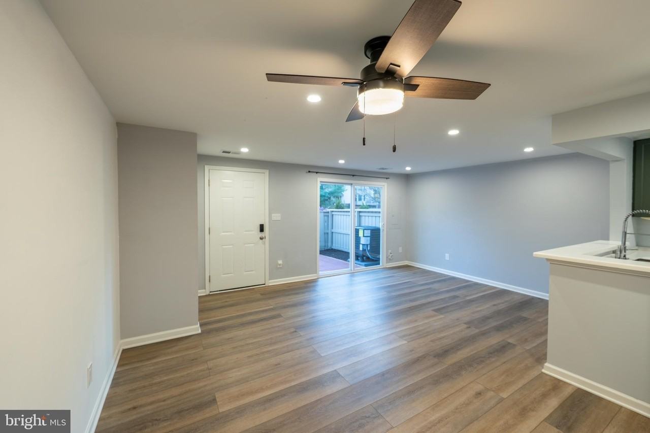 9377 Chadburn Pl - Photo 3 of 22