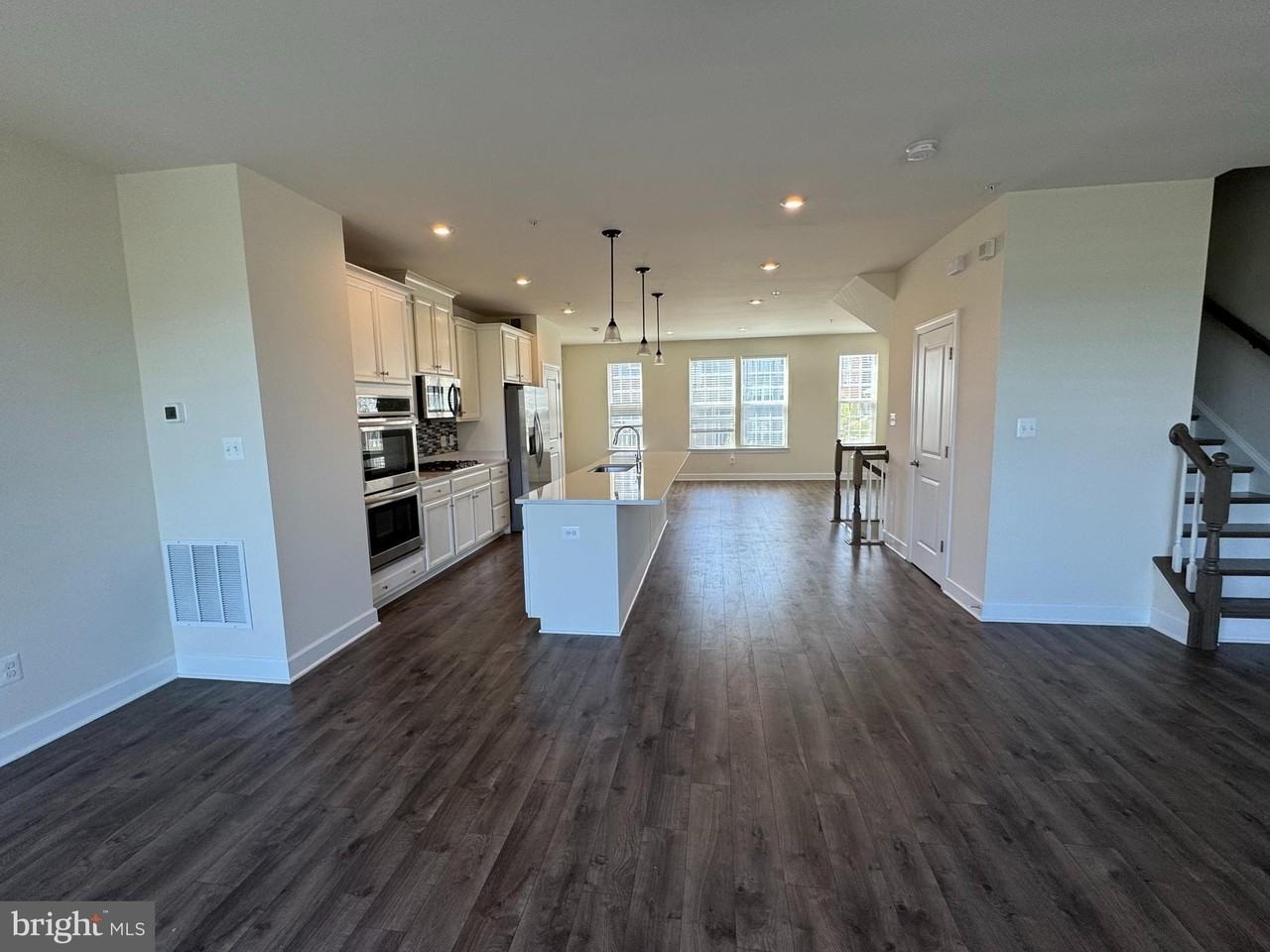 9704 Glassy Creek Way - Photo 3 of 50