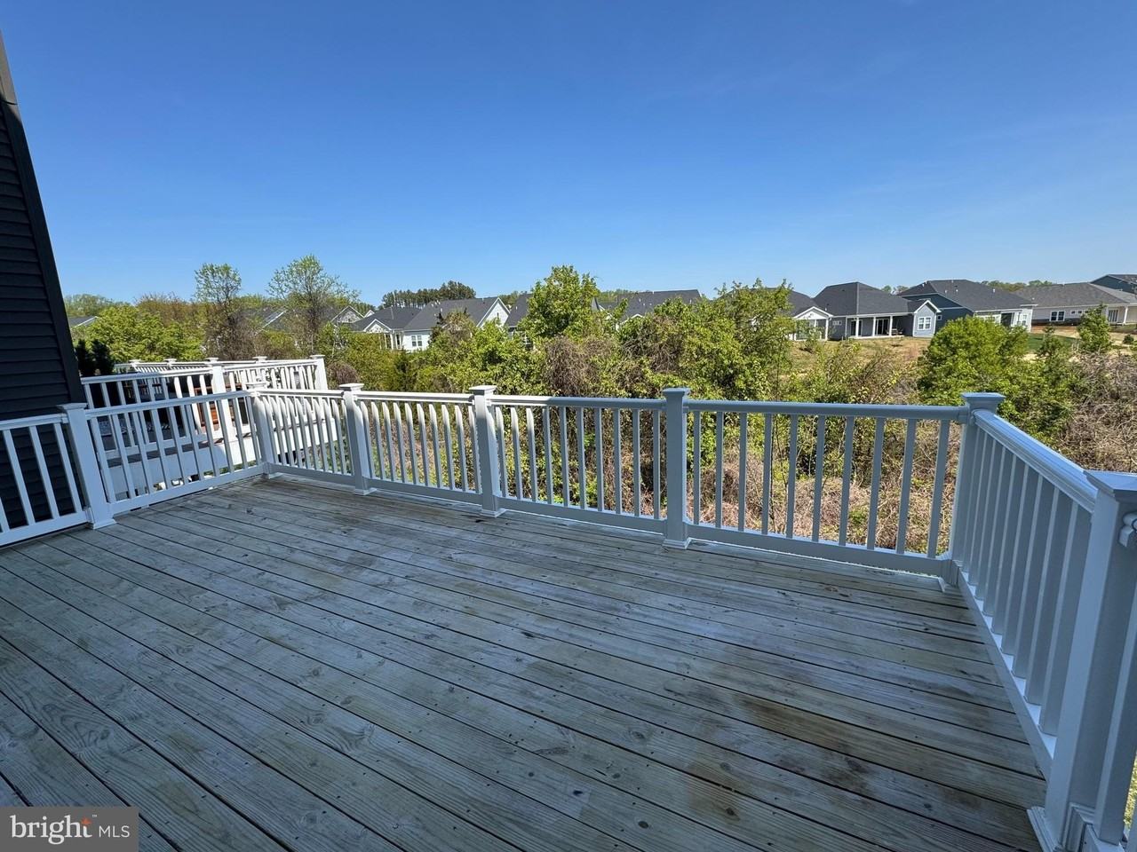 9704 Glassy Creek Way - Photo 7 of 50