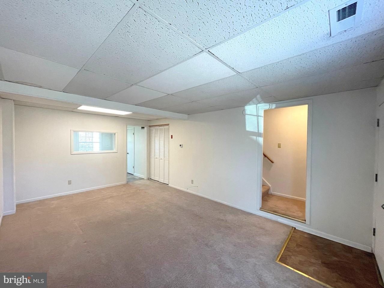 22095 Spring Valley Dr - Photo 4 of 16