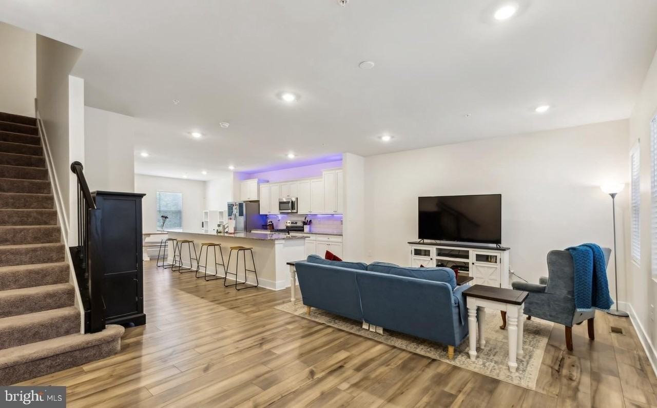 45455 Concord Way - Photo 4 of 34