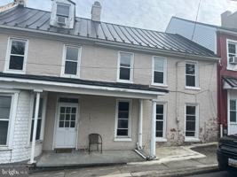 featured image of 105 Cumberland St Apt 3 #Apt 3