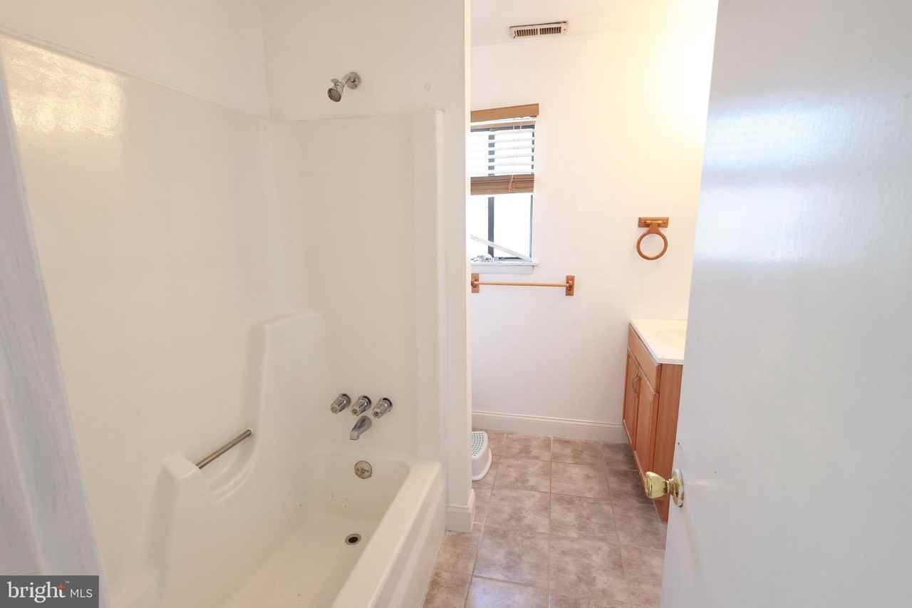 8 Fanelli Ln Unit A - Photo 7 of 17