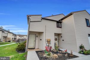 featured image of 46-8 Holly Dr