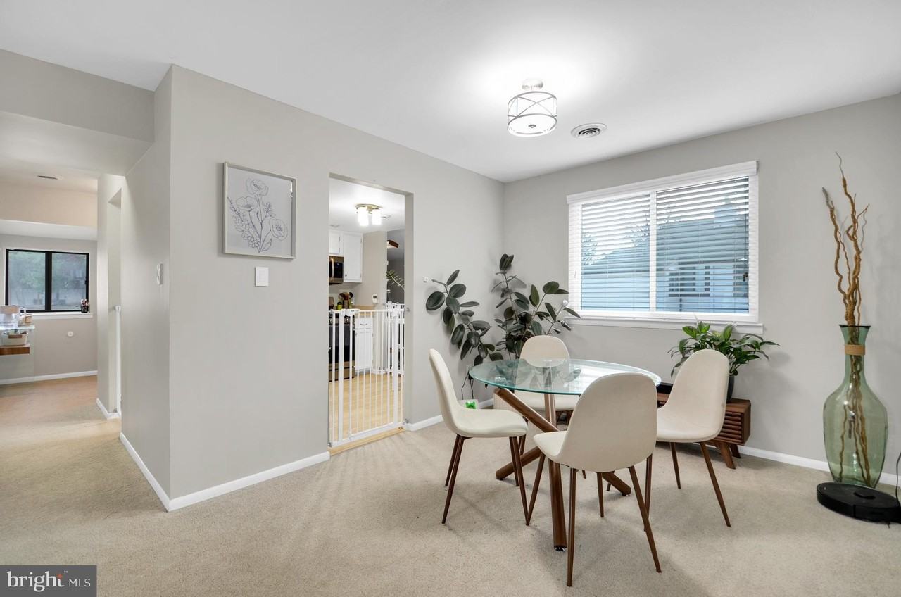 46-8 Holly Dr - Photo 6 of 14