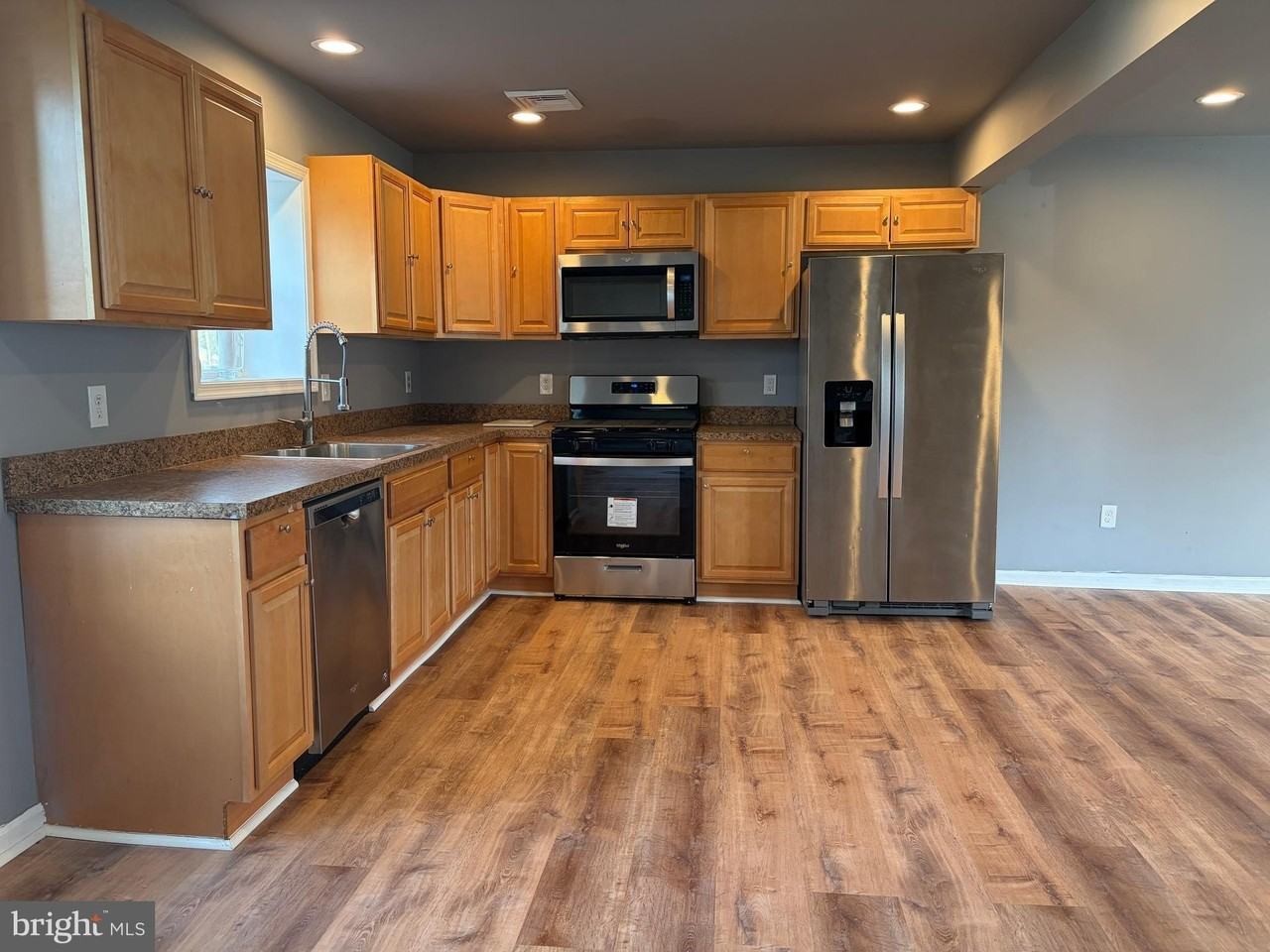 5517 Schumacher Dr #A - Photo 6 of 30