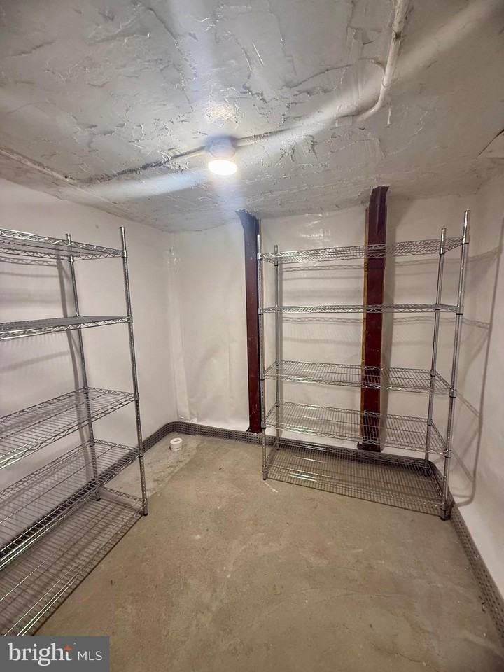 125 Maple St - Photo 6 of 46