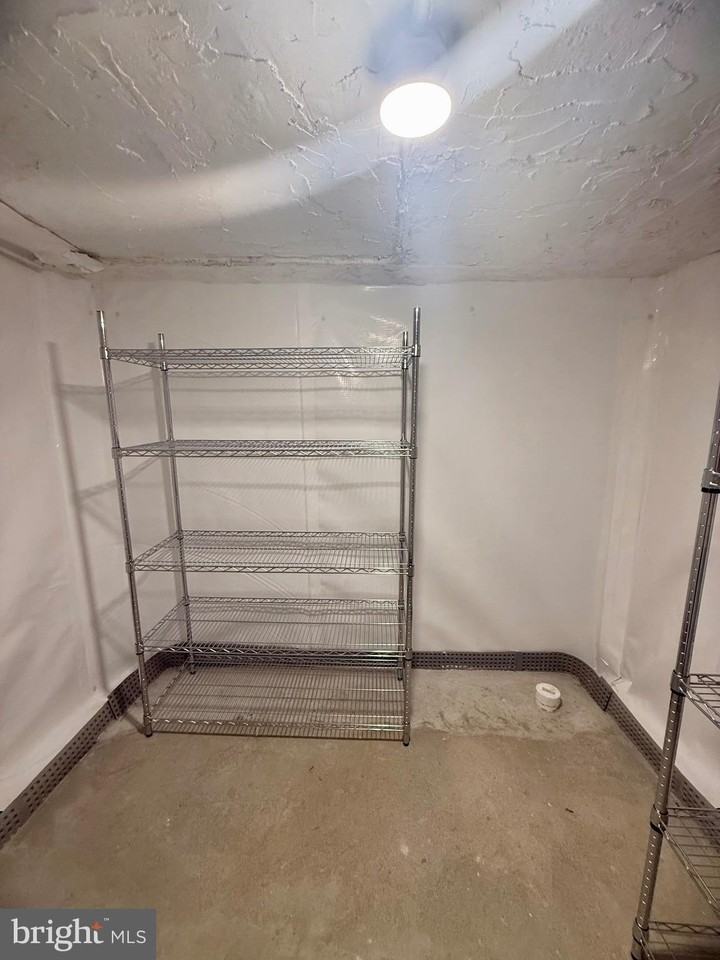 125 Maple St - Photo 7 of 46