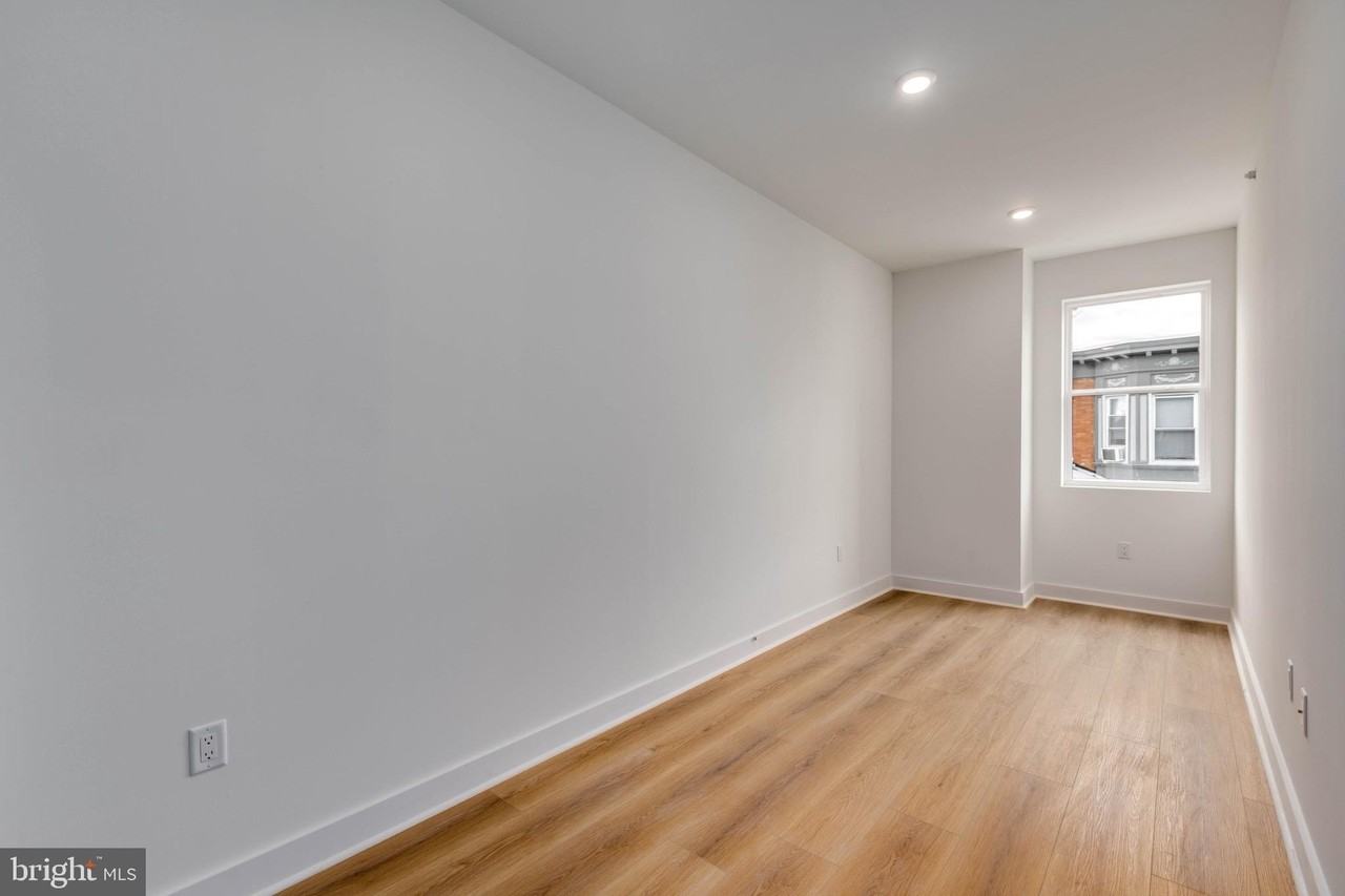 1224 W Silver St Unit 2 - Photo 4 of 11