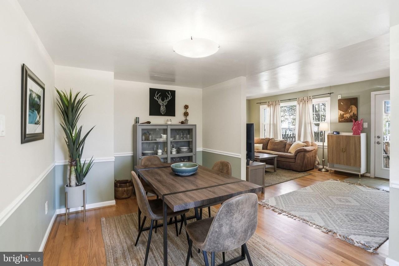 9100 Omar Ct - Photo 6 of 22