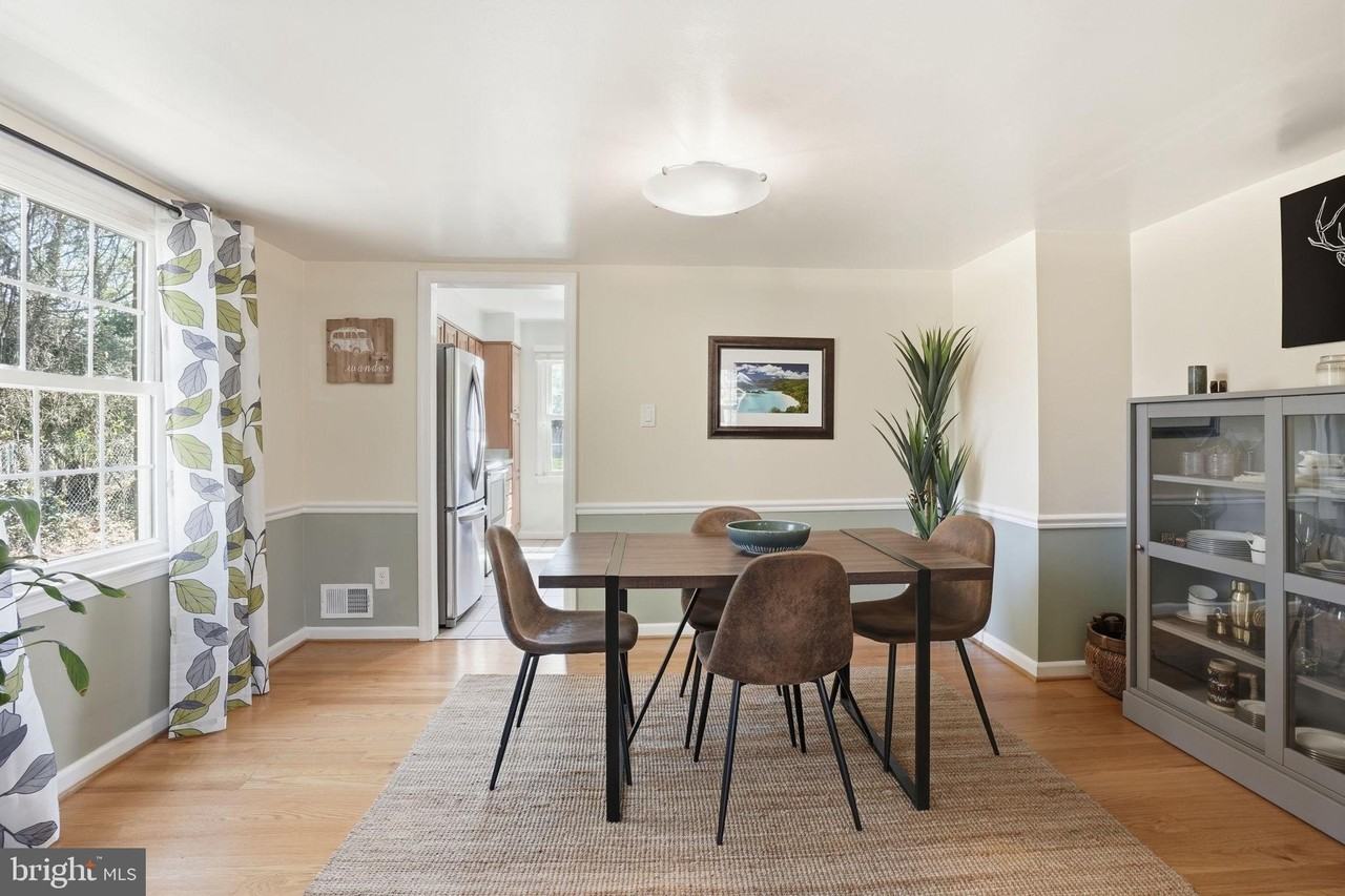 9100 Omar Ct - Photo 7 of 22